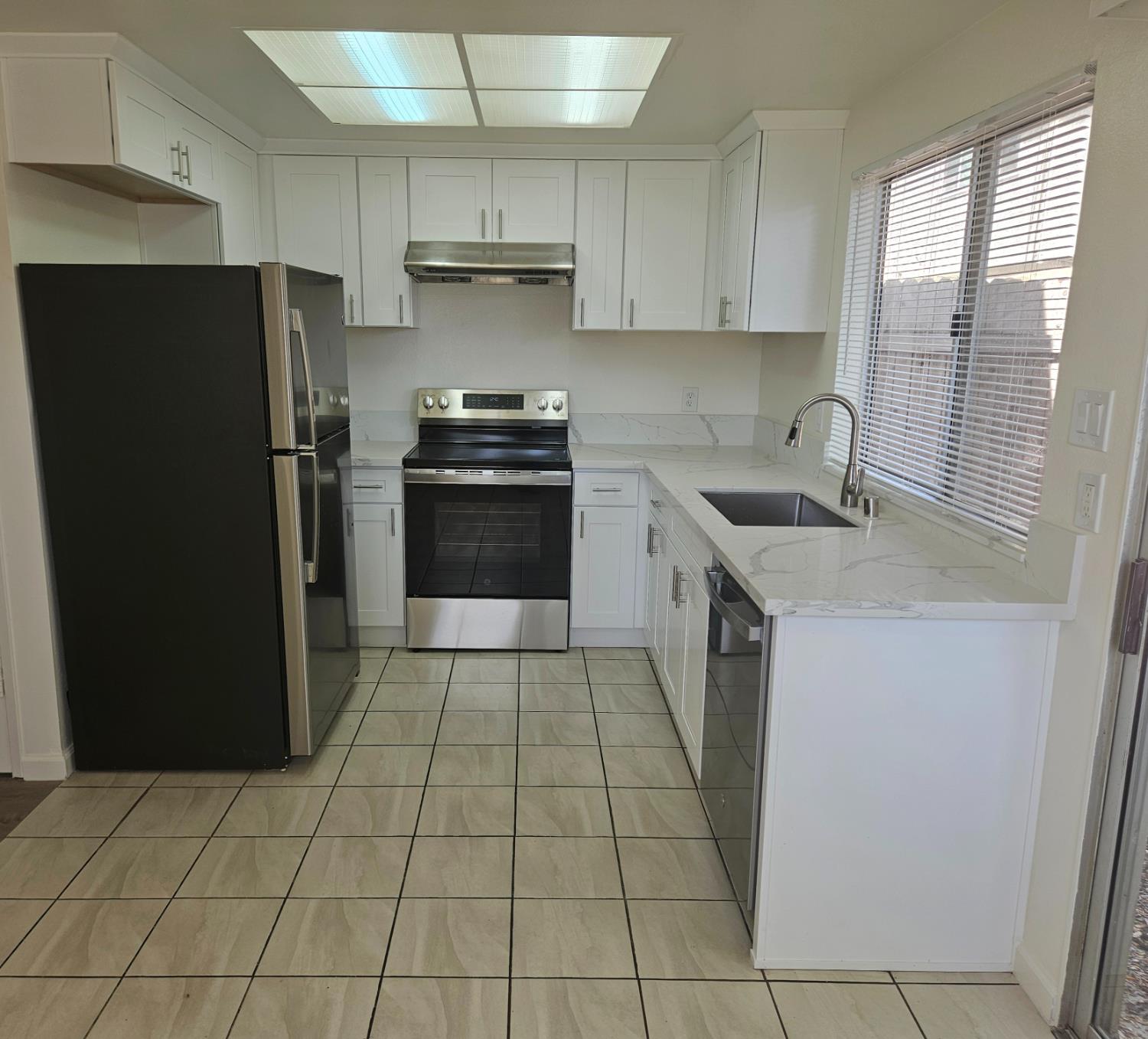 10861 Coloma Road, Unit 4 Rancho Cordova, CA 95670 - Photo 15 of 44 Gallery Image 15