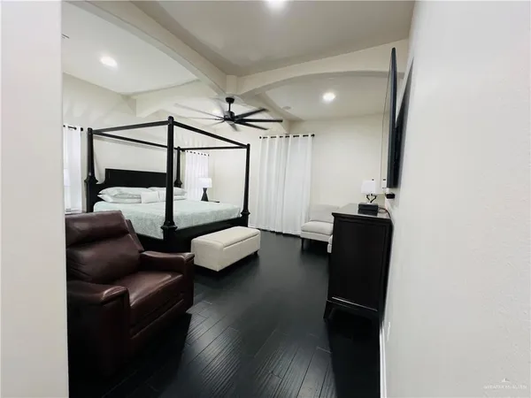 $680,000 | 5809 North 3rd Street, McAllen, TX 78504