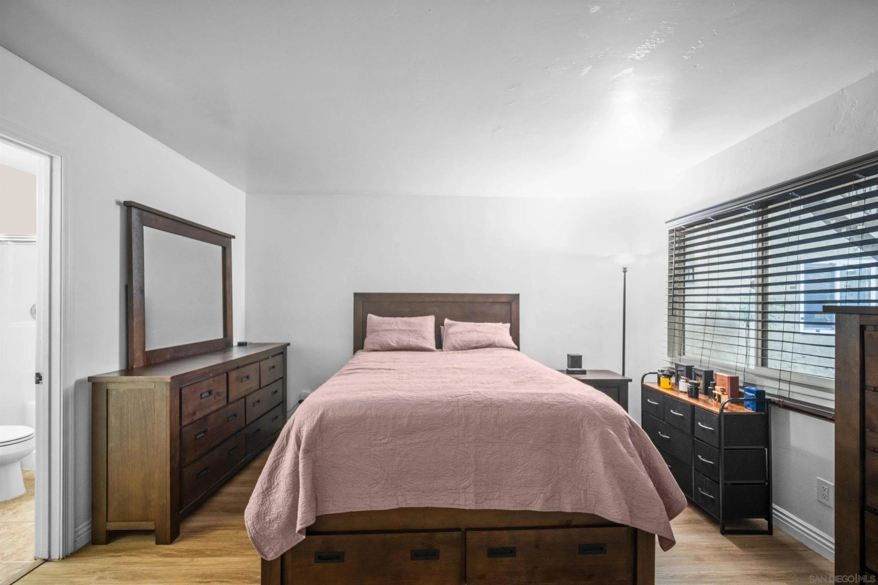 1145 Helix Street, Unit 3 Spring Valley, CA 91977 - Photo 7 of 29 Gallery Image 7