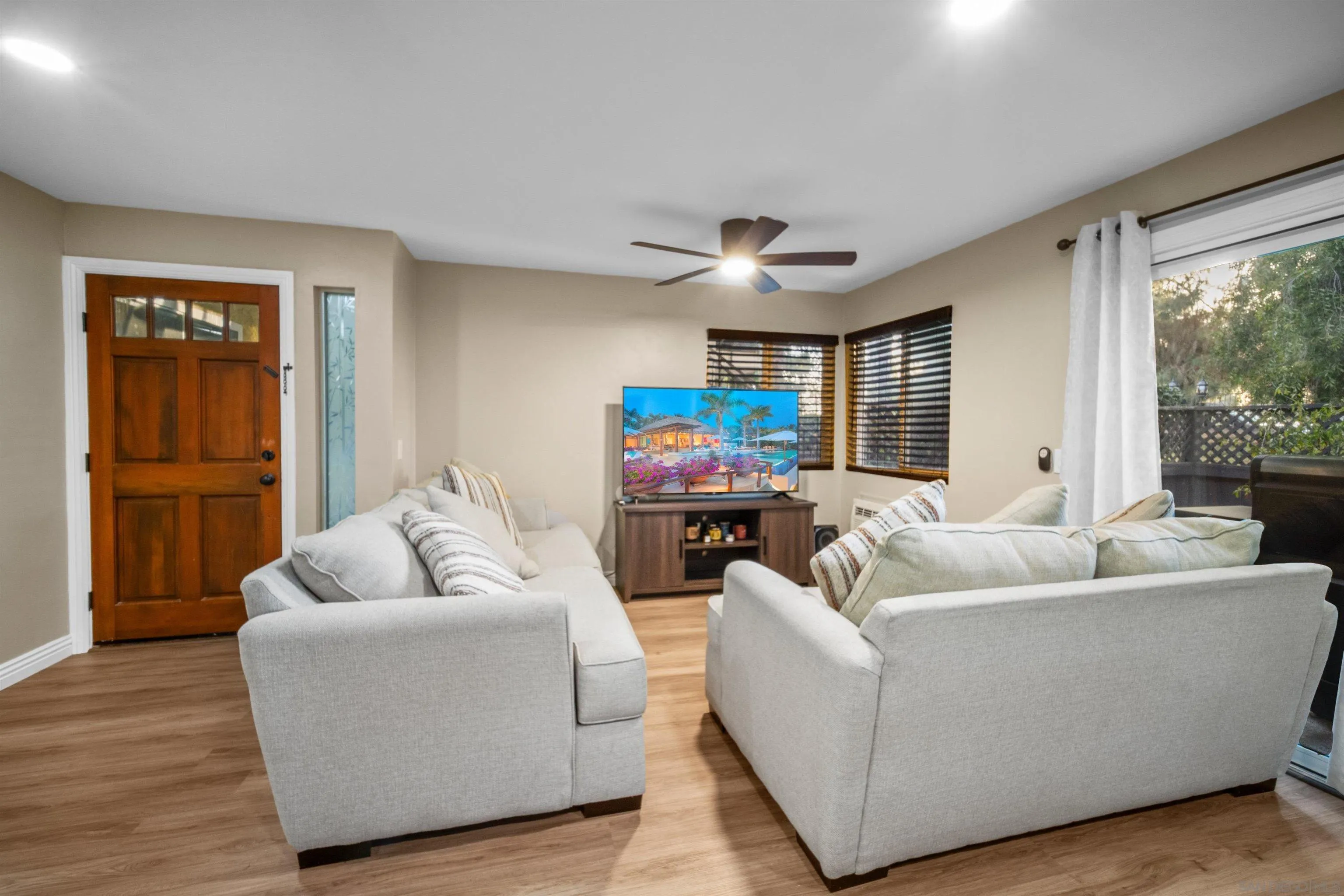 1145 Helix Street, Unit 3 Spring Valley, CA 91977 - Photo 9 of 29 Gallery Image 9