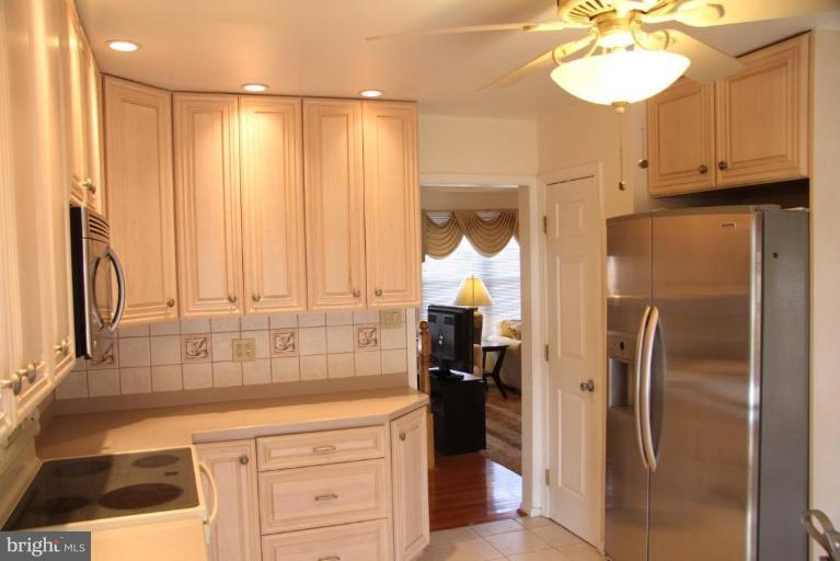 8909 Lennings Lane Rosedale, MD 21237 - Photo 10 of 20 Kitchen #2