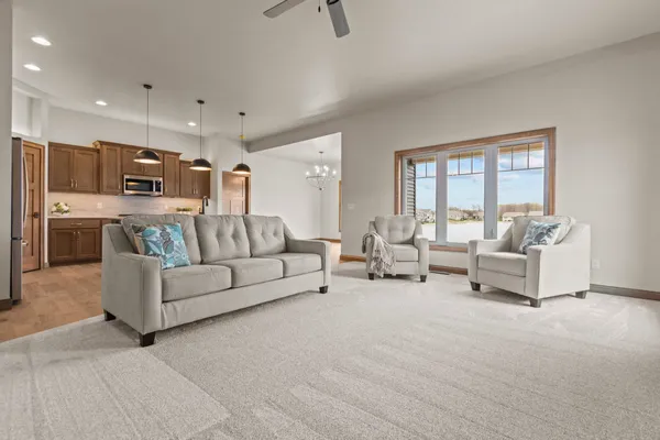 $729,900 | 1373 Prairie Lake Circle, Neenah, WI 54956