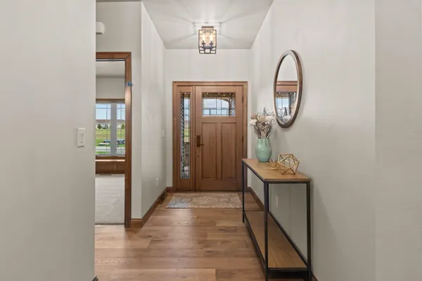 $729,900 | 1373 Prairie Lake Circle, Neenah, WI 54956