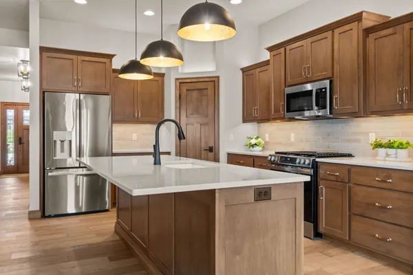 $729,900 | 1373 Prairie Lake Circle, Neenah, WI 54956