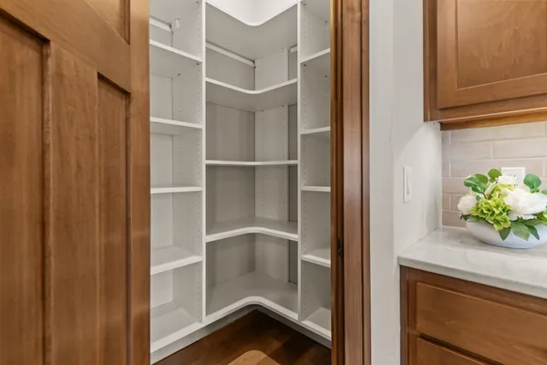 $729,900 | 1373 Prairie Lake Circle, Neenah, WI 54956