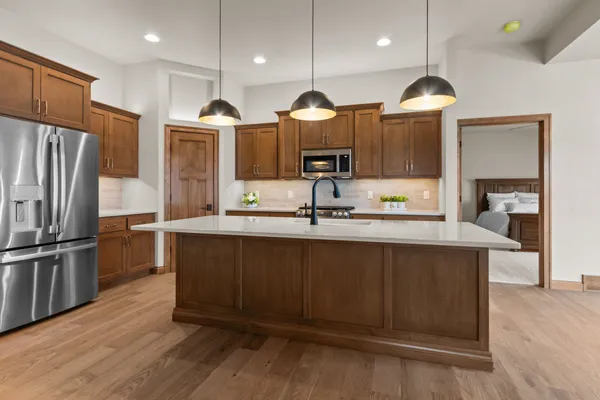 $729,900 | 1373 Prairie Lake Circle, Neenah, WI 54956