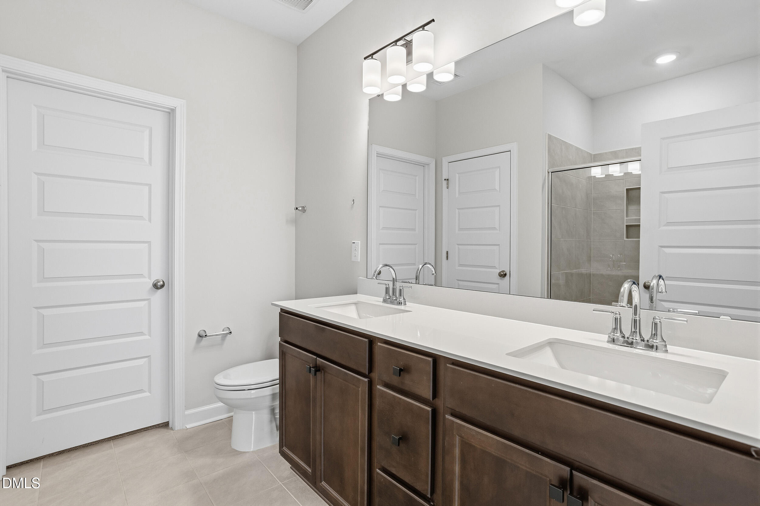 1109 Bell Heather Road, Unit 5 Durham, NC 27703 - Photo 11 of 35 FMWeb15