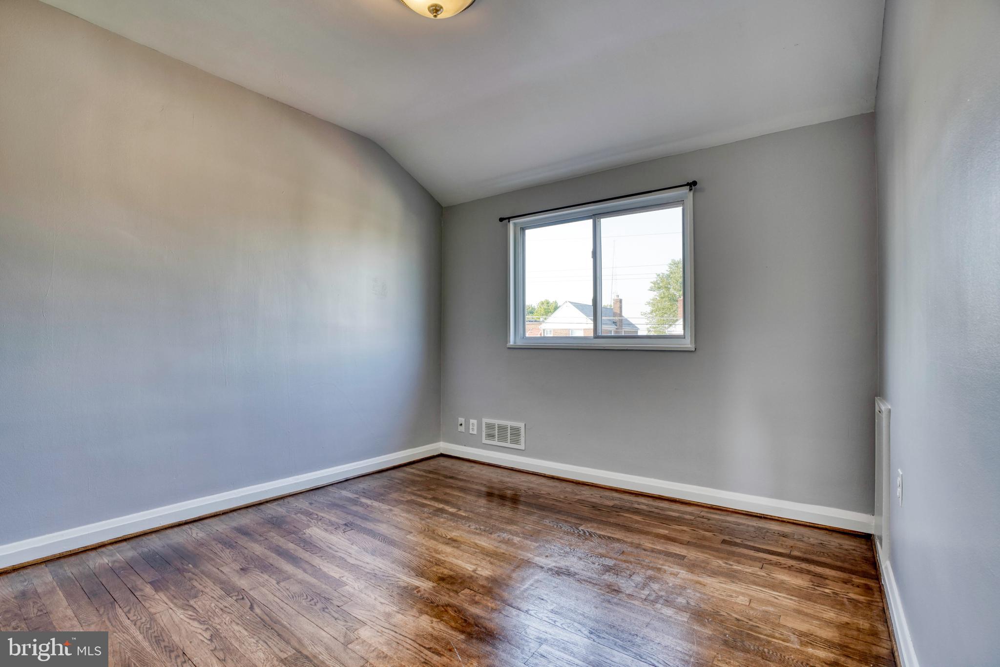 2774 Moorgate Road Baltimore, MD 21222 - Photo 19 of 30