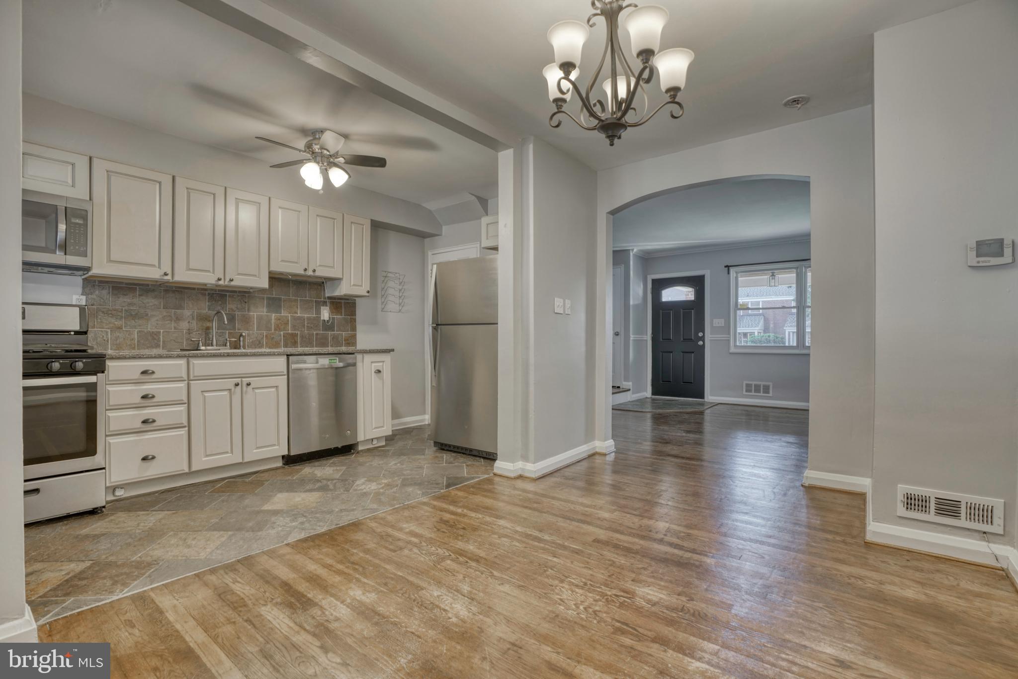 2774 Moorgate Road Baltimore, MD 21222 - Photo 9 of 30