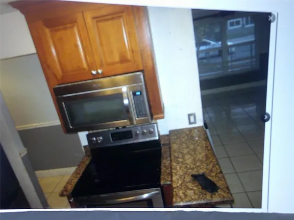 $2,500 | 625 Northwest 21st Street, Pompano Beach, FL 33060