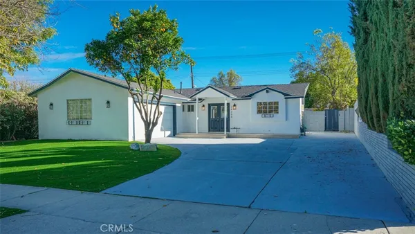 $5,500 | 24306 Gilmore Street, West Hills, CA 91307