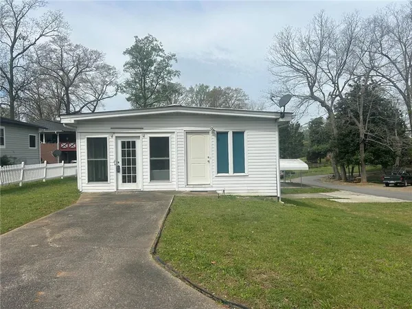 $169,900 | 148 Robertson Avenue, Tallapoosa, GA 30176