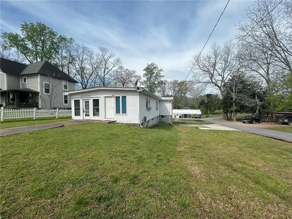 $169,900 | 148 Robertson Avenue, Tallapoosa, GA 30176