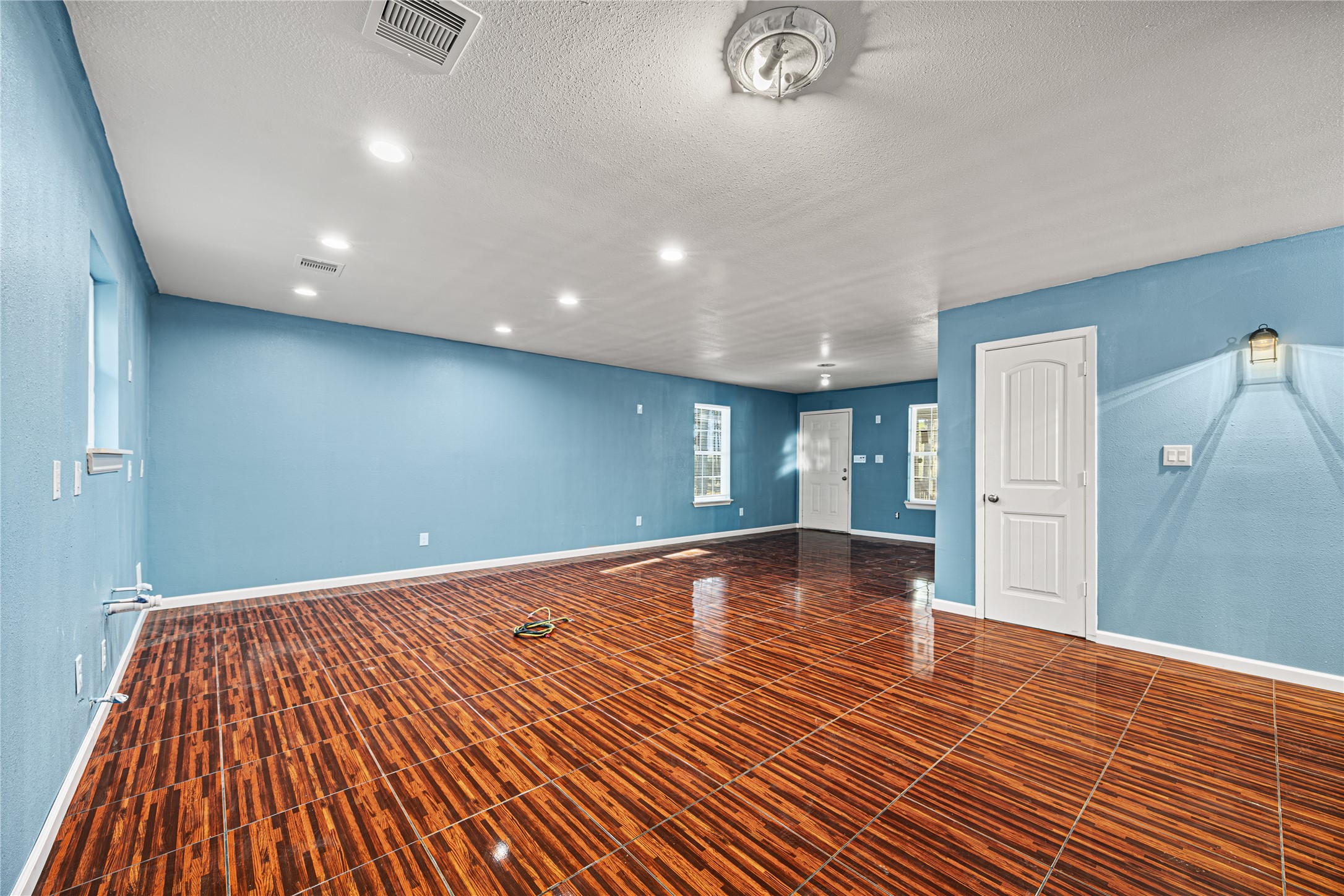 235 Bracewell Cemetery Road Livingston, TX 77351 - Photo 33 of 37 a view of empty room with wooden floor