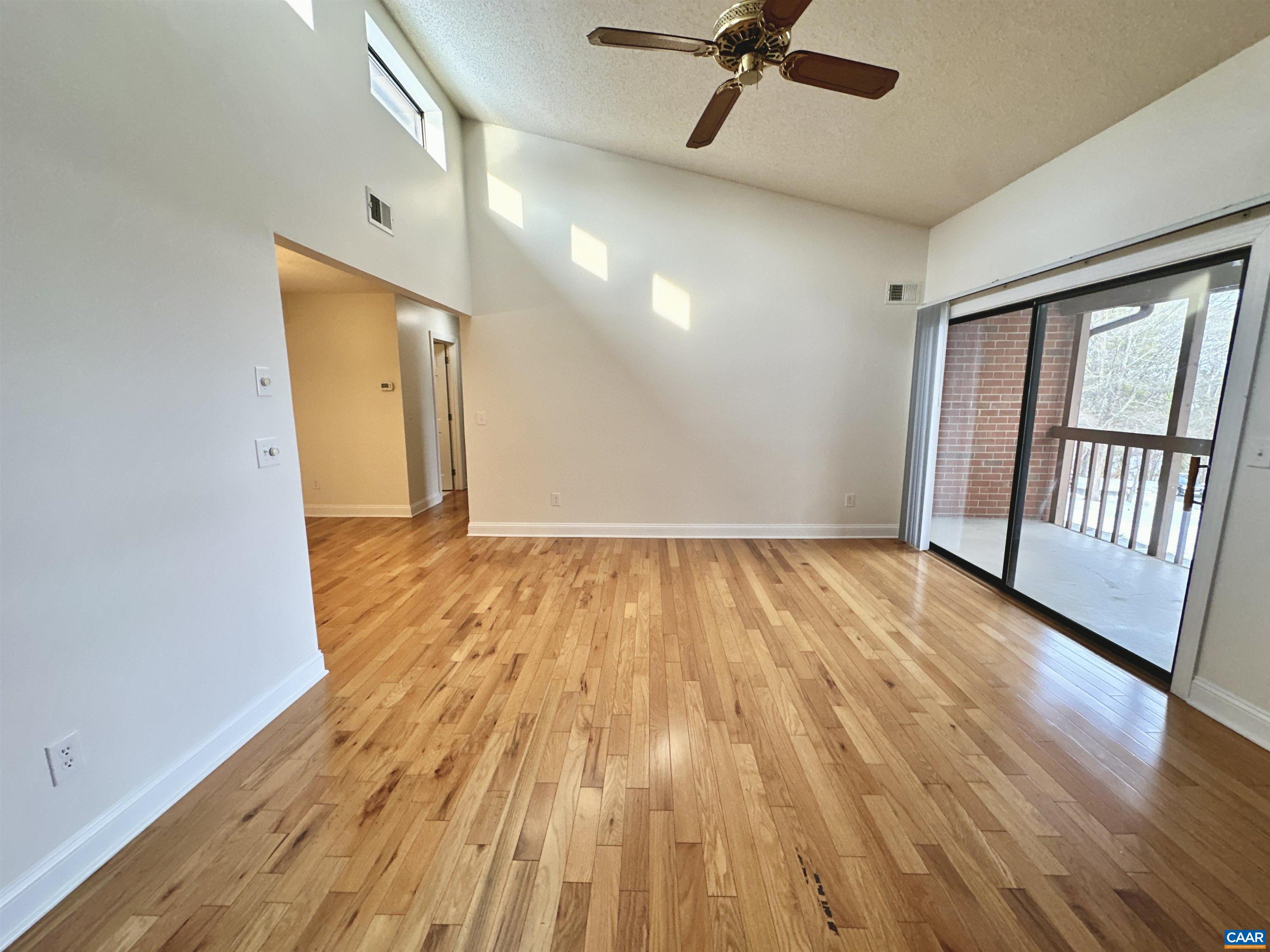 138 Green Turtle Lane, Unit 12 Charlottesville, VA 22901 - Photo 4 of 32