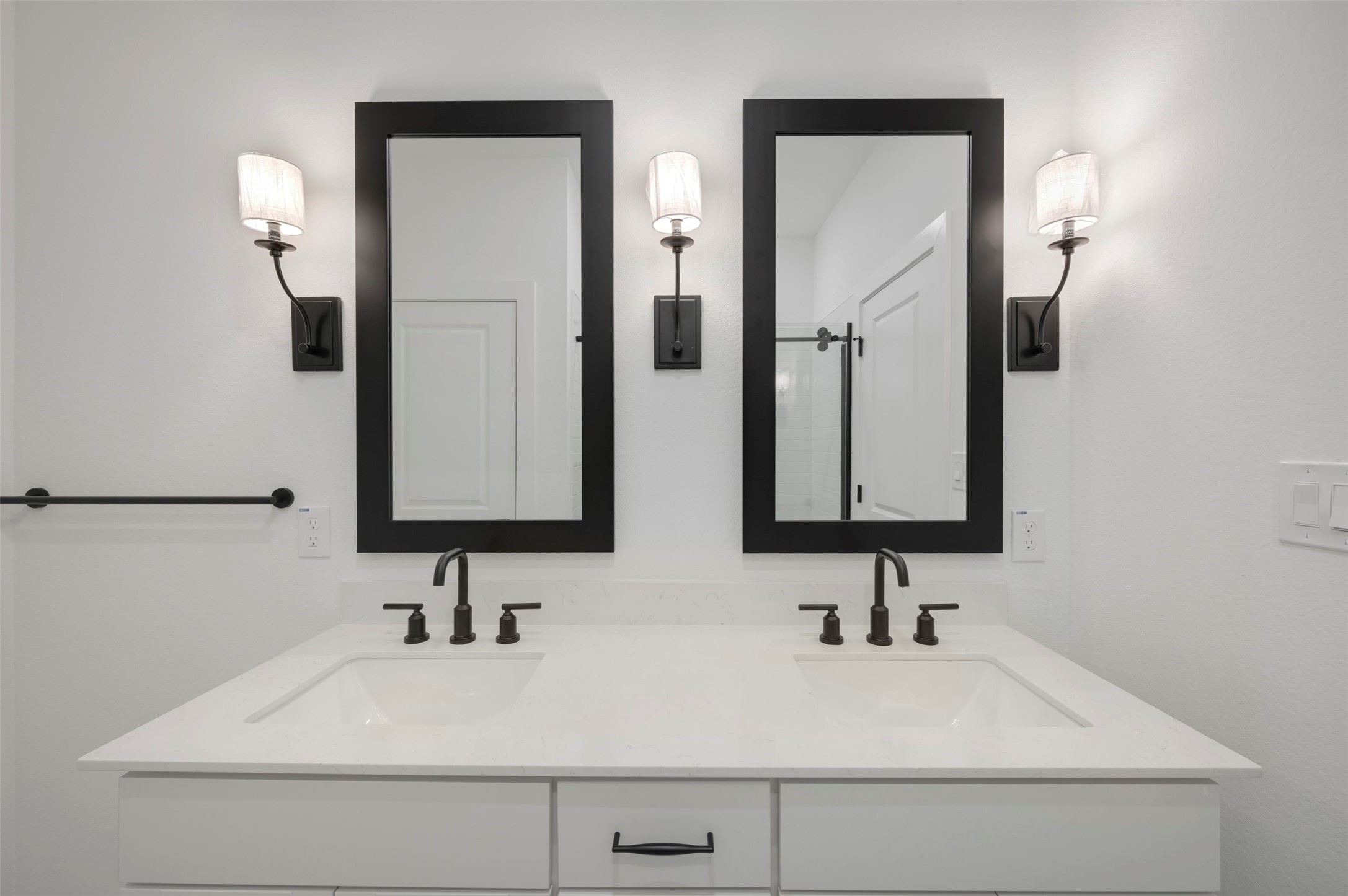 7918 Jasper Mdws Way Angleton, TX 77515 - Photo 11 of 31 Luxurious primary bath