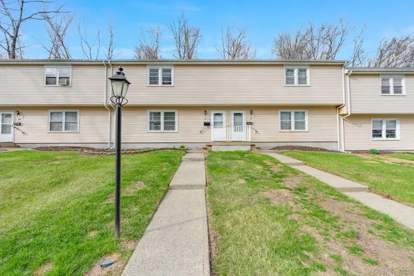 $319,000 | 2833 Highway 9D, Unit 17, Poughkeepsie, NY 12601