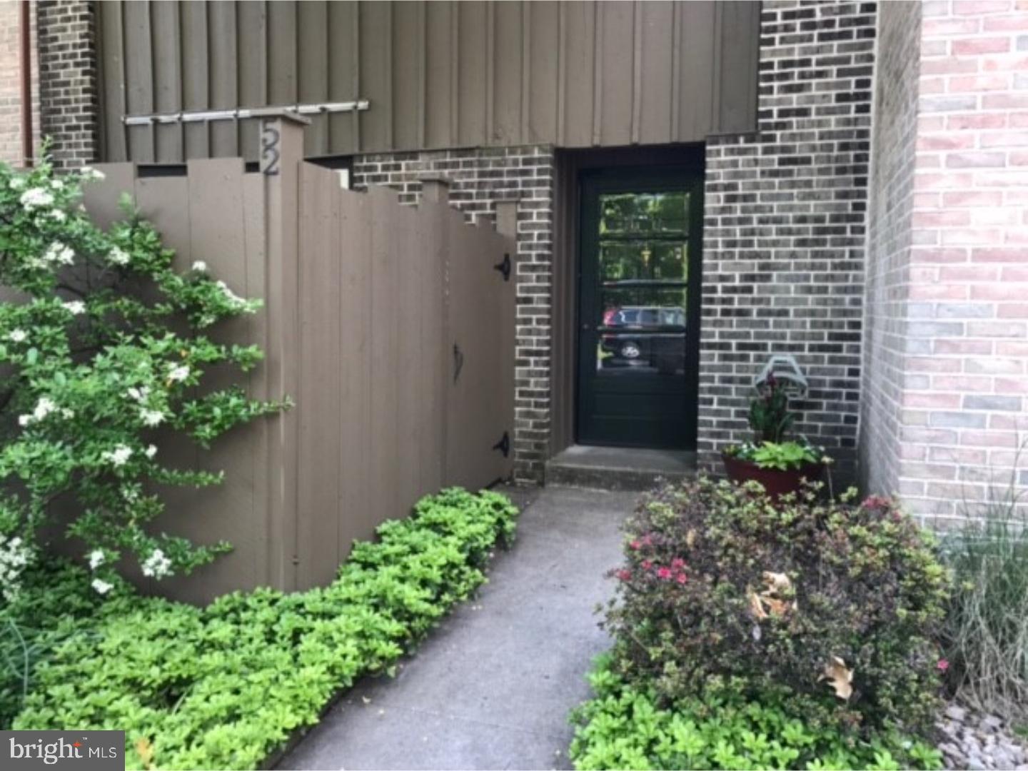 52 Wood Circle Reading, PA 19607 - Photo 1 of 25 Gallery Image 1