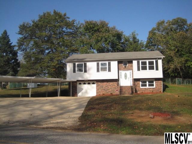 230 Lakeside Loop Hickory, NC 28601 - Photo 1 of 24 Gallery Image 1