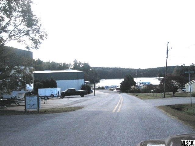 230 Lakeside Loop Hickory, NC 28601 - Photo 15 of 24 Gallery Image 15