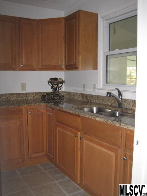 230 Lakeside Loop Hickory, NC 28601 - Photo 22 of 24 Gallery Image 22