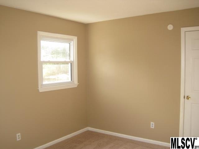 230 Lakeside Loop Hickory, NC 28601 - Photo 6 of 24 Gallery Image 6