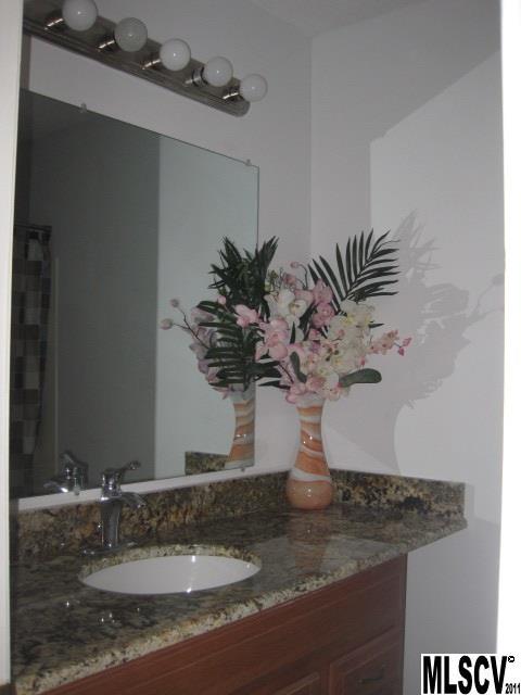 230 Lakeside Loop Hickory, NC 28601 - Photo 7 of 24 Gallery Image 7