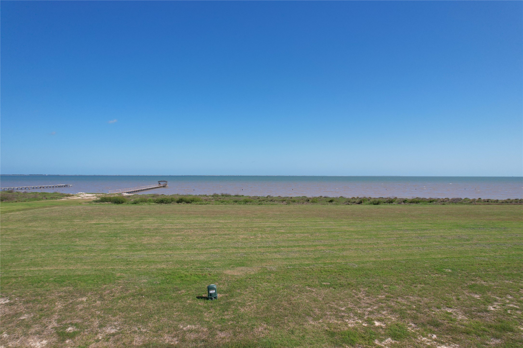 3225 Bay Rdg Drive Palacios, TX 77465 - Photo 3 of 15 a view of an ocean and beach