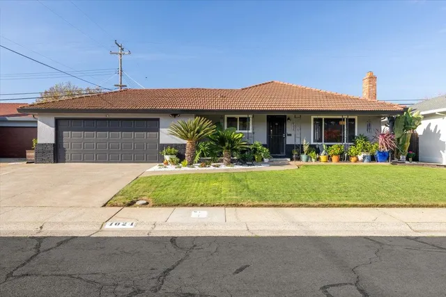 $485,000 | 4024 Fotos Court, Sacramento, CA 95820