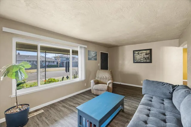 $485,000 | 4024 Fotos Court, Sacramento, CA 95820