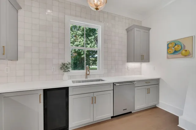 $1,725,000 | 5441 Wakefield Drive, Nashville, TN 37220