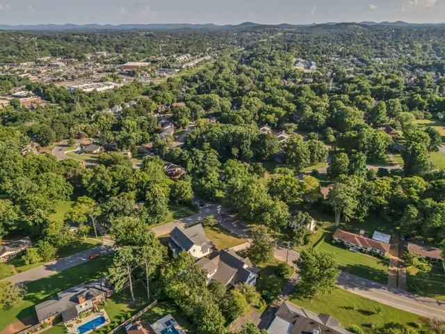 $1,725,000 | 5441 Wakefield Drive, Nashville, TN 37220