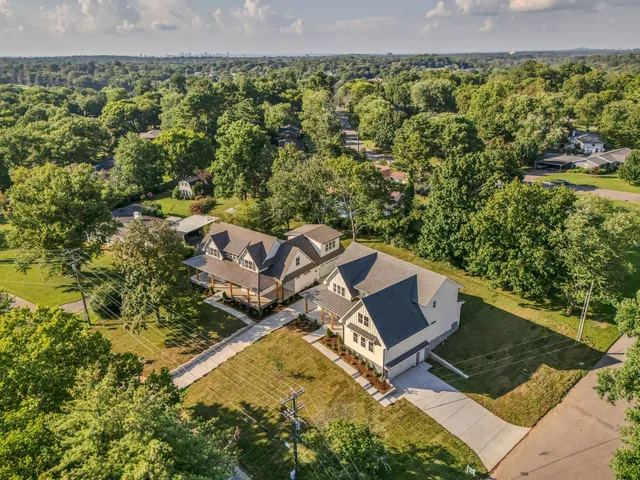 $1,725,000 | 5441 Wakefield Drive, Nashville, TN 37220