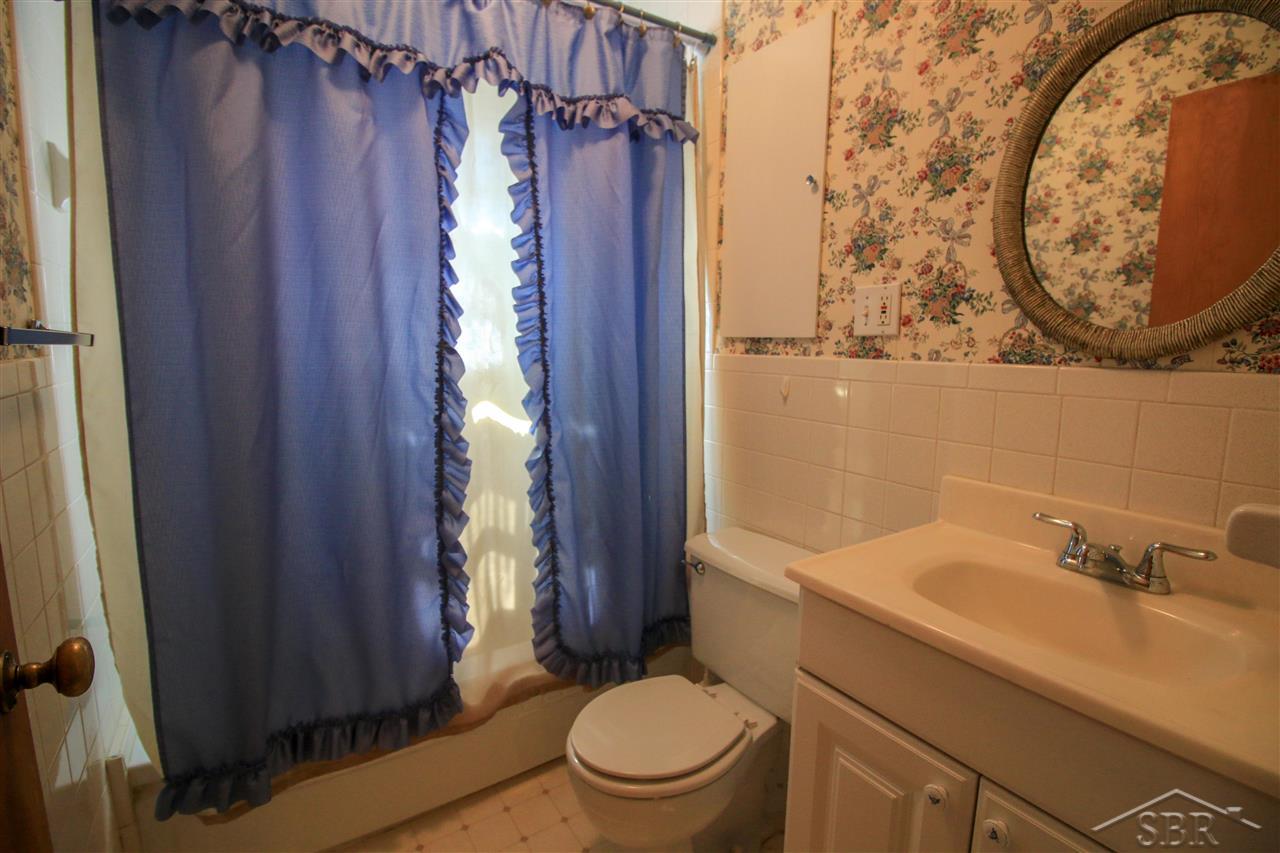 3555 Shattuck Road Saginaw, MI 48603 - Photo 12 of 18 31362149-11.JPG