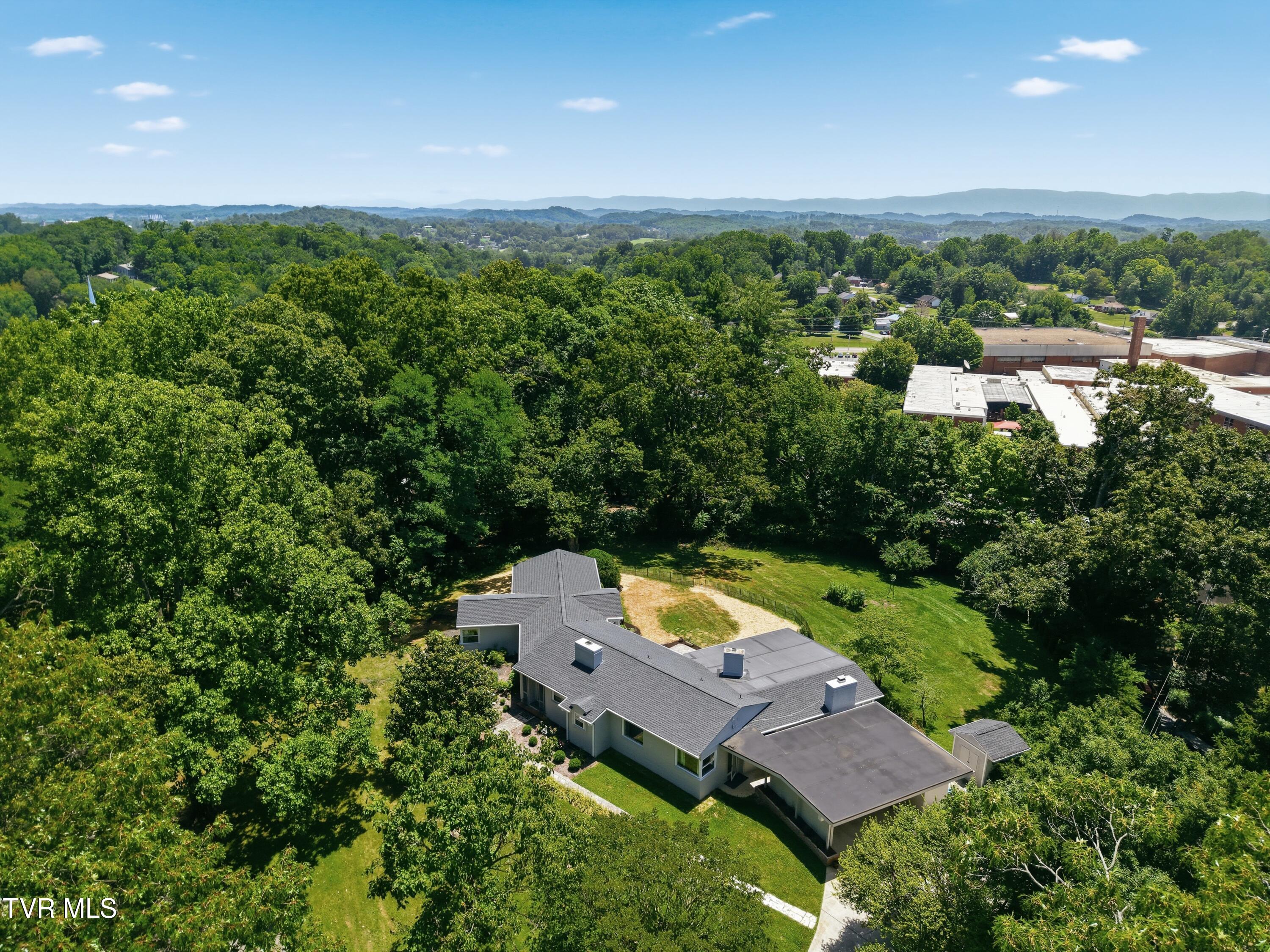 545 Green Hill Road Bristol, VA 24201 - Photo 53 of 60 DJI_20260702125027_0057_D_de7d5854