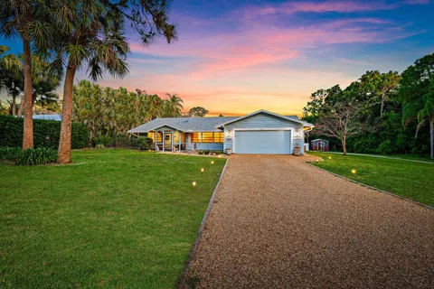 $679,000 | 5654 Southeast Orange Blossom Trail, Hobe Sound, FL 33455