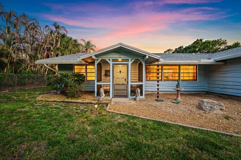$679,000 | 5654 Southeast Orange Blossom Trail, Hobe Sound, FL 33455