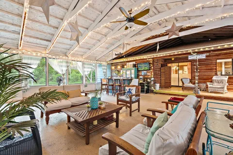 $679,000 | 5654 Southeast Orange Blossom Trail, Hobe Sound, FL 33455