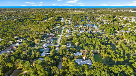 $679,000 | 5654 Southeast Orange Blossom Trail, Hobe Sound, FL 33455