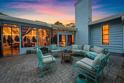 $679,000 | 5654 Southeast Orange Blossom Trail, Hobe Sound, FL 33455