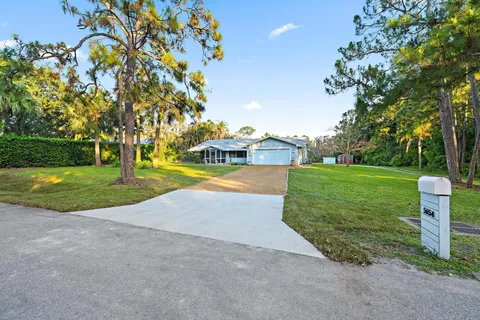 $679,000 | 5654 Southeast Orange Blossom Trail, Hobe Sound, FL 33455