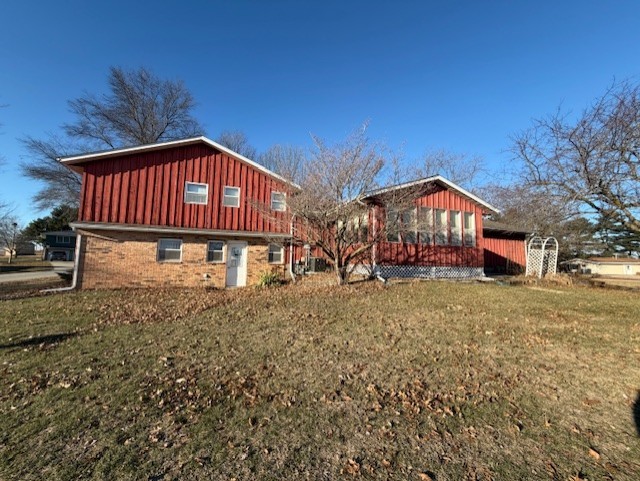 8 Pine Ridge Lane Geneseo, IL 61254 - Photo 2 of 50