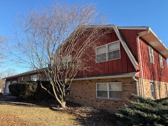 $299,000 | 8 Pine Ridge Lane, Geneseo, IL 61254