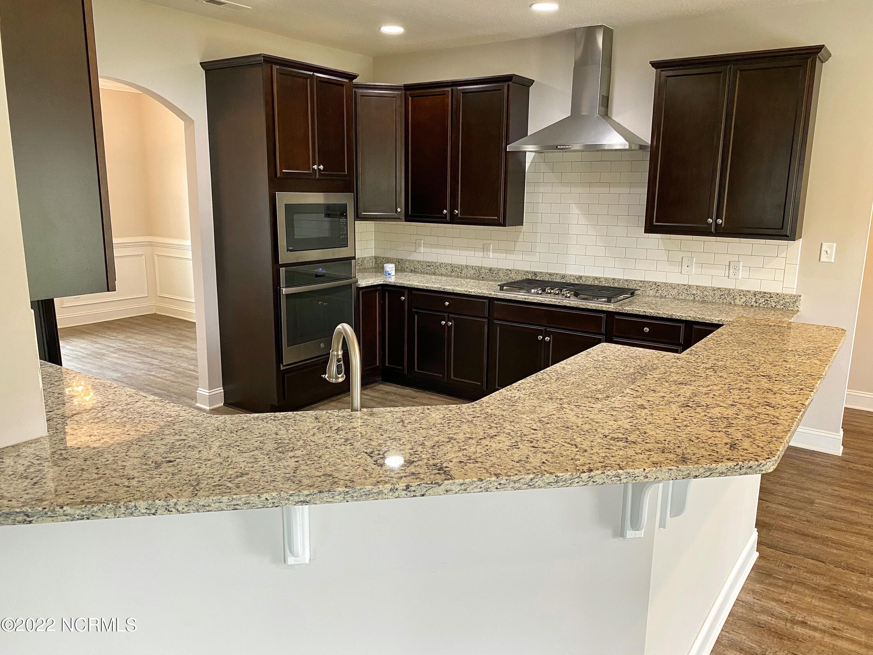 114 Colonial Post Road Jacksonville, NC 28546 - Photo 13 of 50 Kitchen (4)