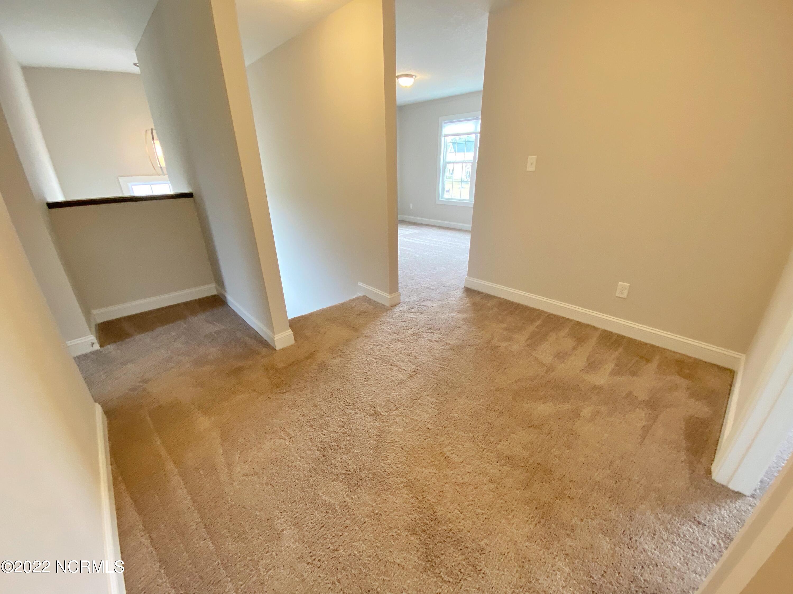 114 Colonial Post Road Jacksonville, NC 28546 - Photo 31 of 50 Hallway (1)