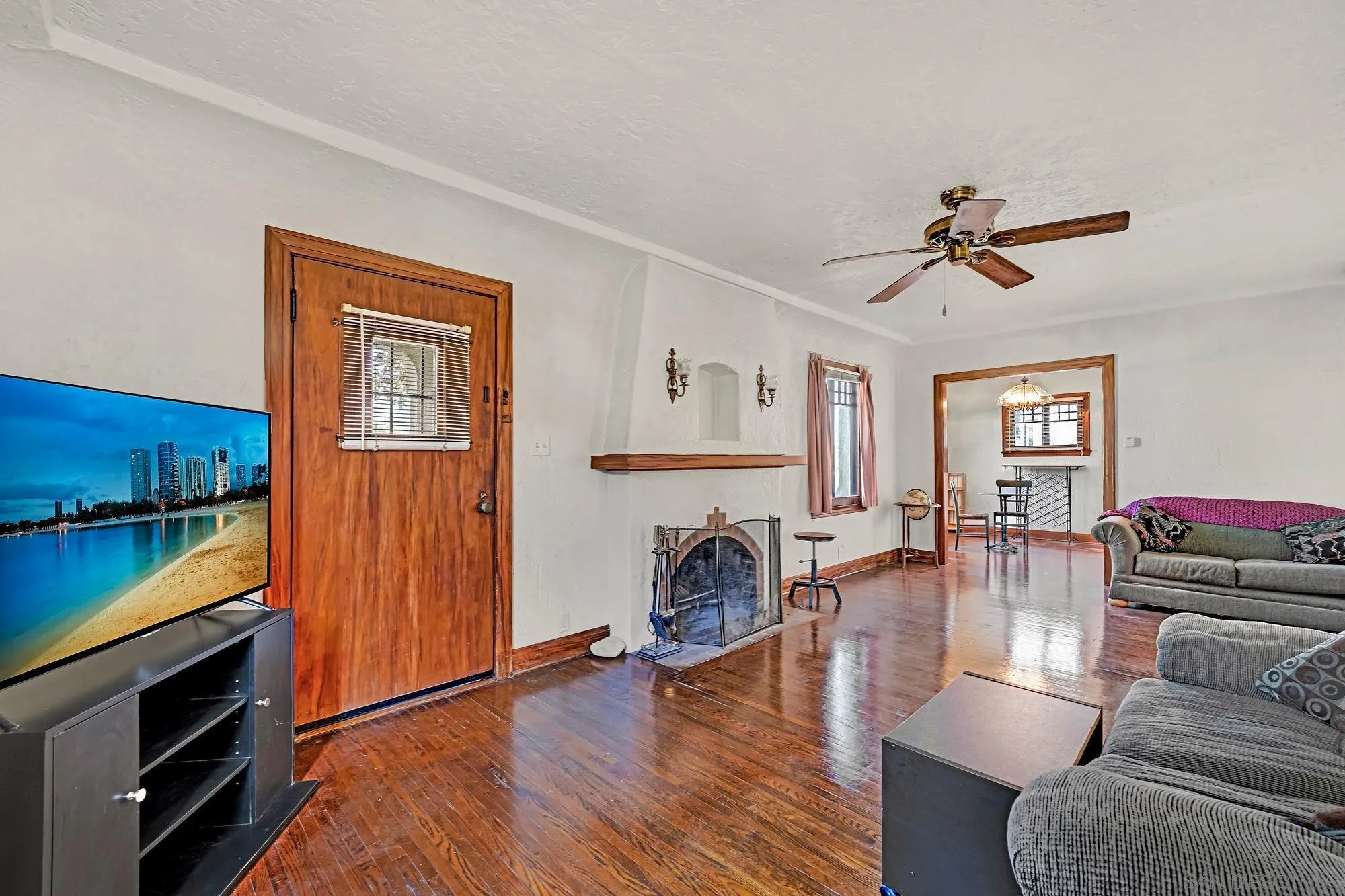 3055 Suncrest Drive San Diego, CA 92116 - Photo 13 of 25