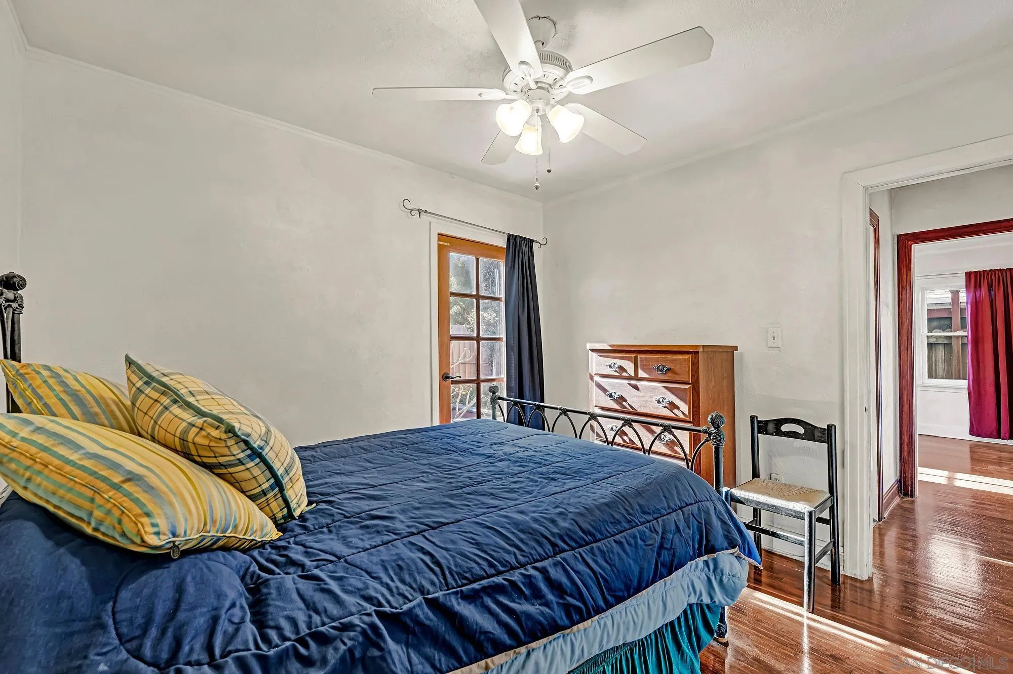 3055 Suncrest Drive San Diego, CA 92116 - Photo 15 of 25