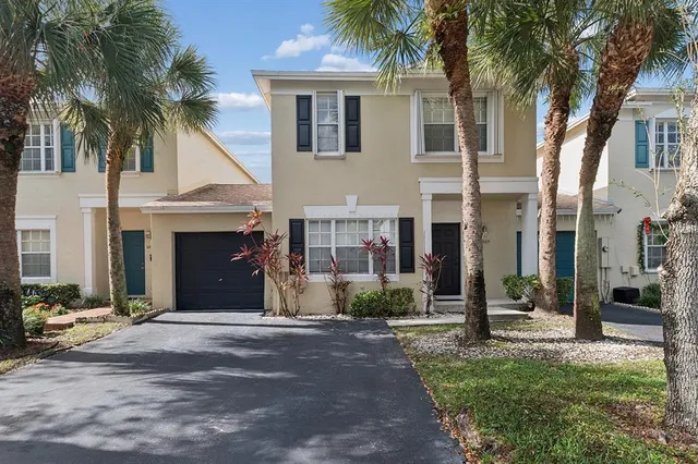 $3,200 | 6007 Red Plum Court, Unit 465, Tamarac, FL 33321