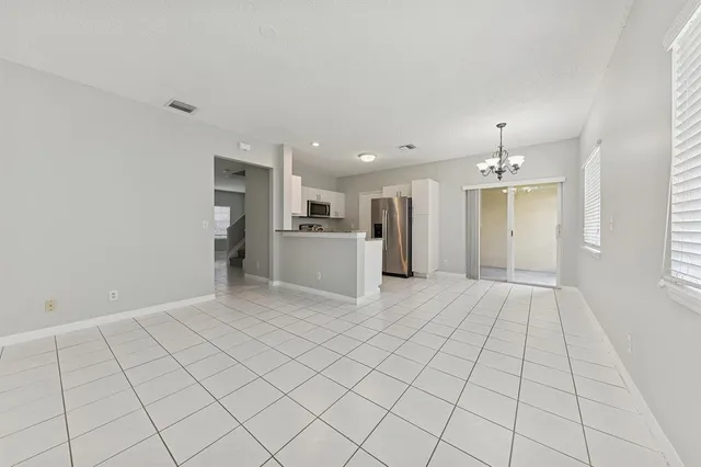 $3,200 | 6007 Red Plum Court, Unit 465, Tamarac, FL 33321