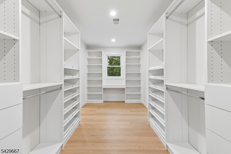 22 Reeve Circle Millburn, NJ 07041 - Photo 25 of 45 Gallery Image 25